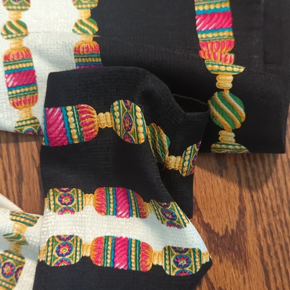 Adrianne Papell 100% silk patterned blazer pink/white/black gold buttons Sz 8 - Picture 2 of 10